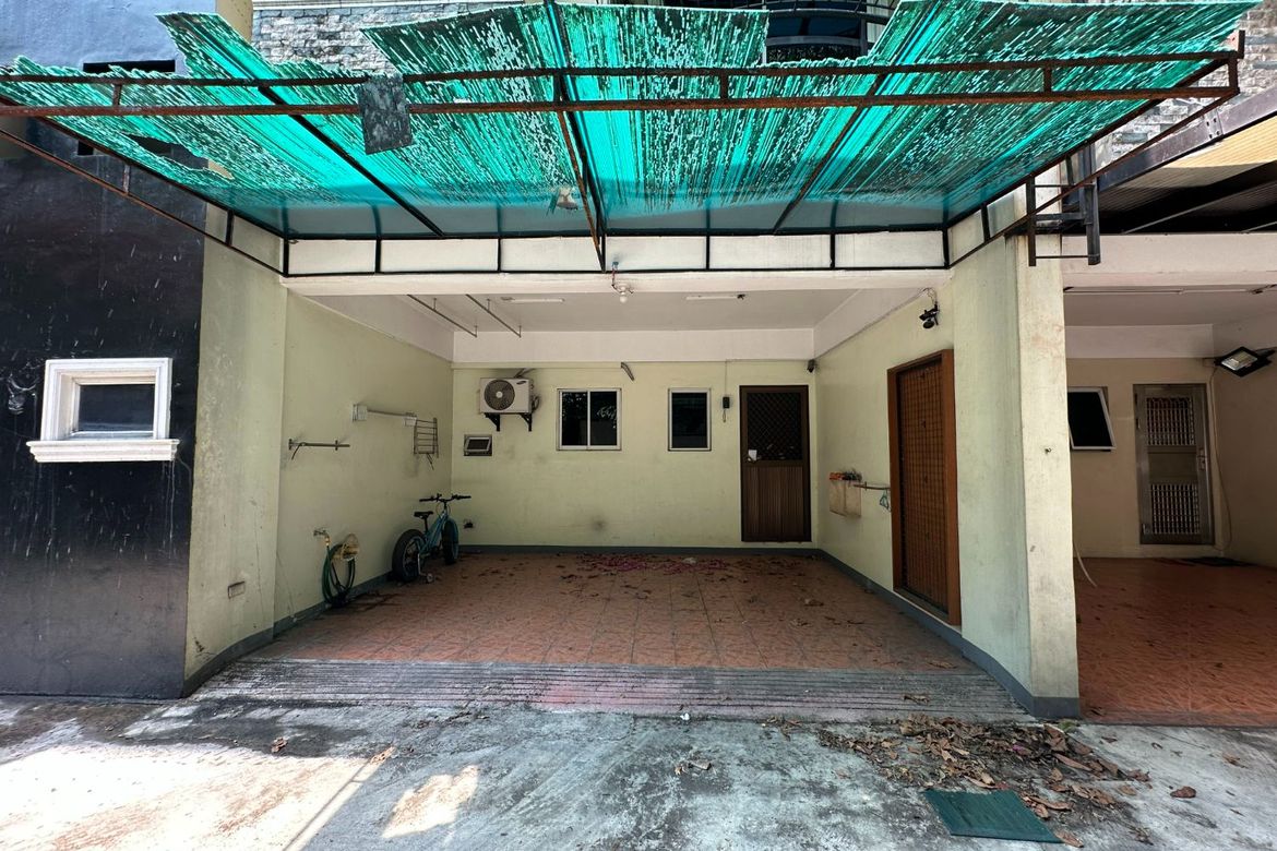 3 Bedroom Townhouse for Sale in Central, Quezon City, Metro Manila – photo 2
