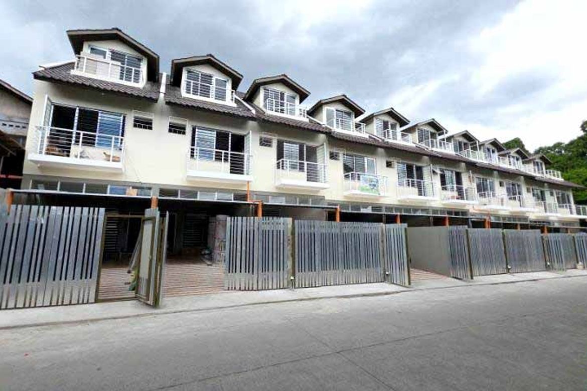 3 Bedroom Townhouse for Sale in Commonwealth, Quezon City, Metro Manila – photo 3