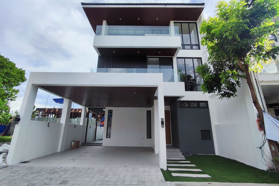 3 Bedroom Townhouse for Sale in Concepcion Uno, Marikina, Metro Manila