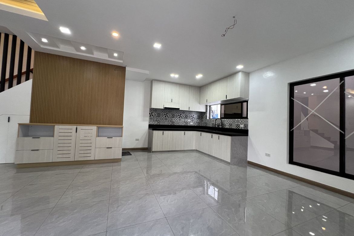 3 Bedroom Townhouse for Sale in Concepcion Uno, Marikina, Metro Manila – photo 5