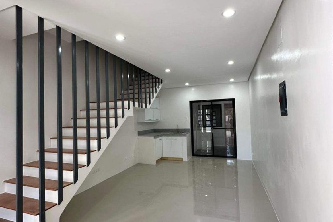 3 Bedroom Townhouse for Sale in Concepcion Uno, Marikina, Metro Manila – photo 2