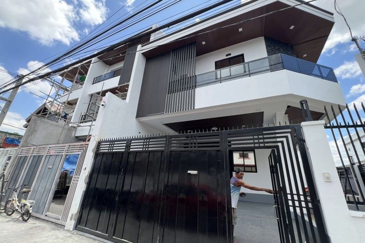 3 Bedroom Townhouse for Sale in Concepcion Uno, Marikina, Metro Manila – photo 2