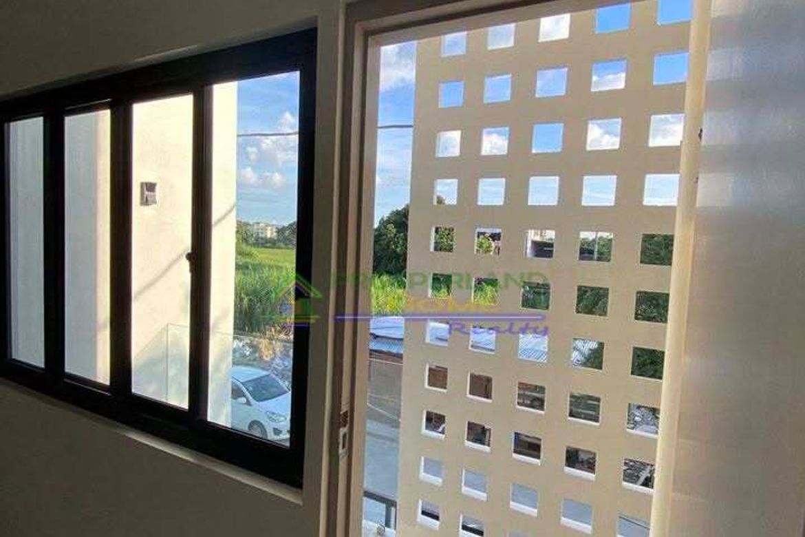 3 Bedroom Townhouse for Sale in Cuyambay, Tanay, Rizal – photo 4