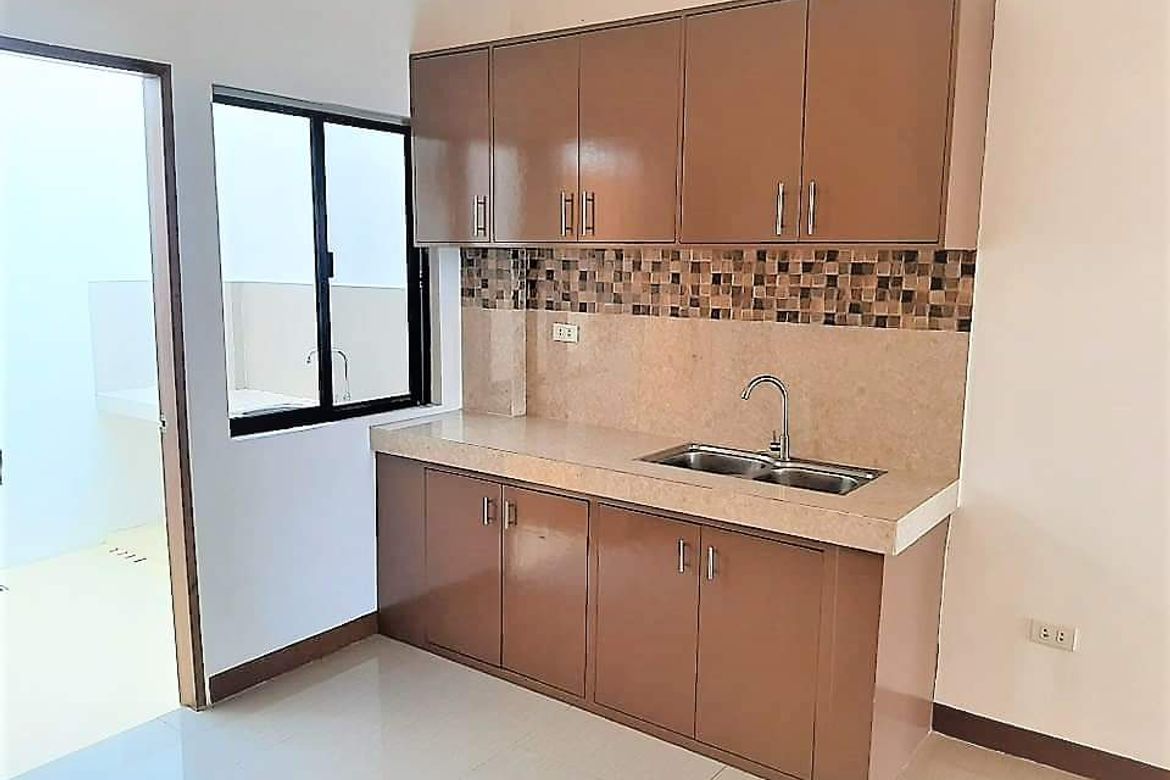 3 Bedroom Townhouse for Sale in Cuyambay, Tanay, Rizal – photo 8