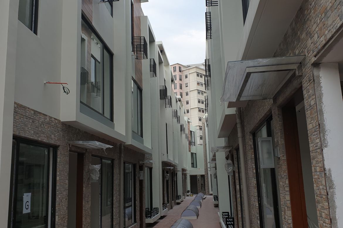 3 Bedroom Townhouse for Sale in Ermitaño, San Juan, Metro Manila near LRT-2 J. Ruiz