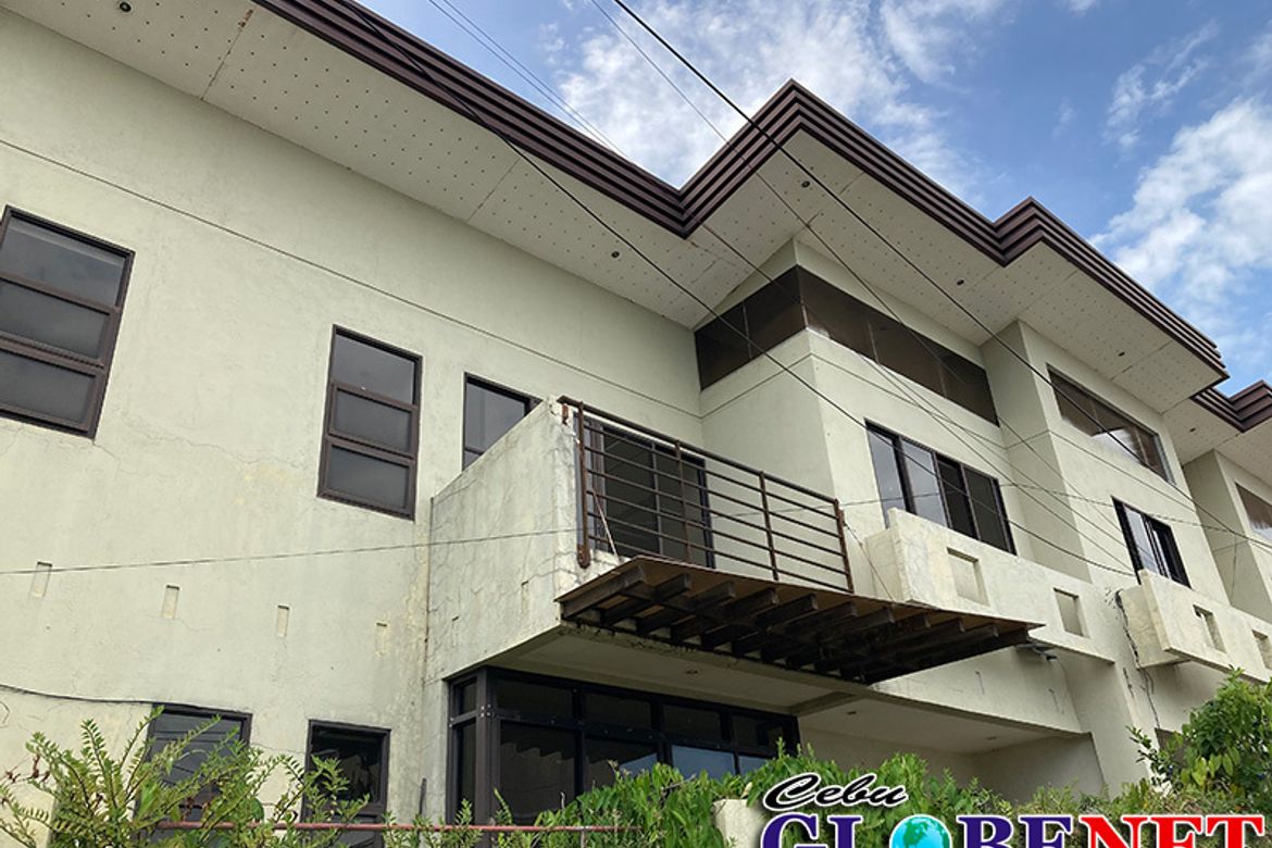 3 Bedroom Townhouse for Sale in Guadalupe, Cebu City, Cebu