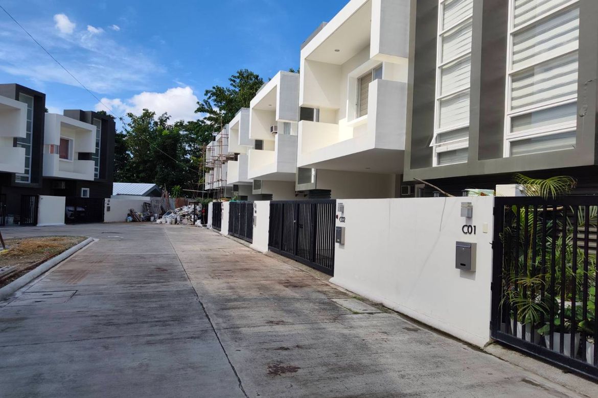 3 Bedroom Townhouse for Sale in Guadalupe, Cebu City, Cebu – photo 2