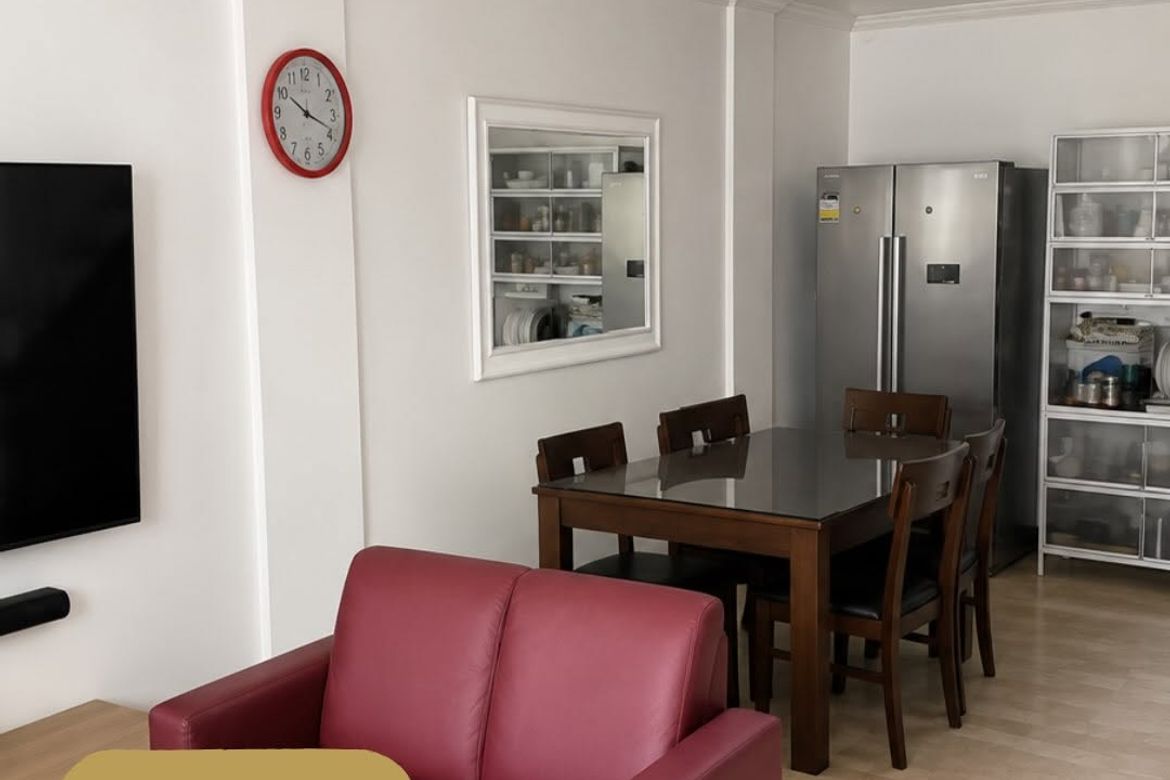 3 Bedroom Townhouse for Sale in Guadalupe Viejo, Makati, Metro Manila near MRT-3 Guadalupe