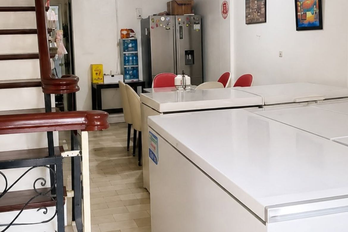 3 Bedroom Townhouse for Sale in Guadalupe Viejo, Makati, Metro Manila near MRT-3 Guadalupe – photo 3