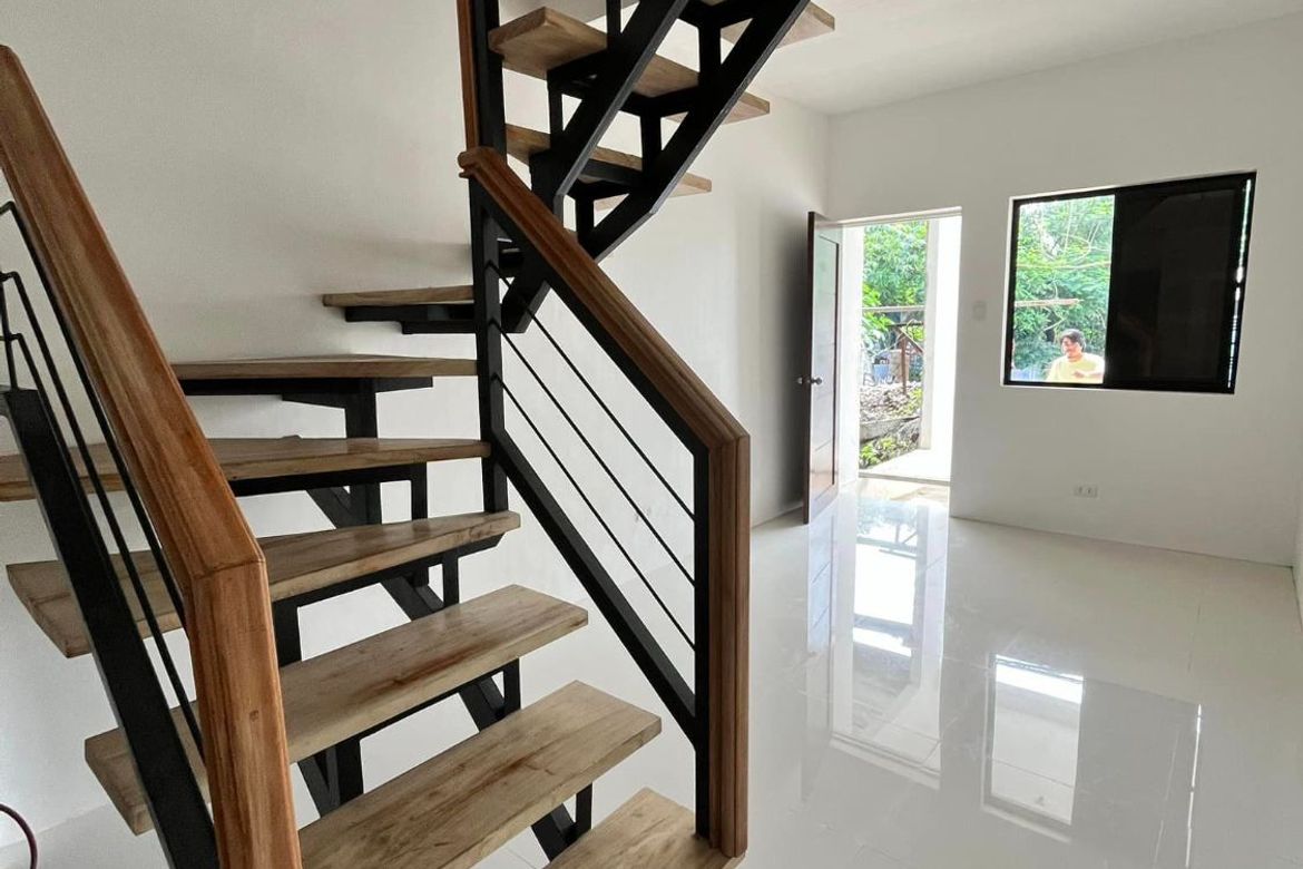 3 Bedroom Townhouse for Sale in Guitnang Bayan I, San Mateo, Rizal – photo 5