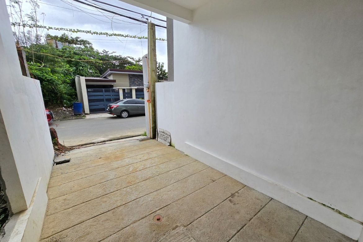 3 Bedroom Townhouse for Sale in Guitnang Bayan I, San Mateo, Rizal – photo 2