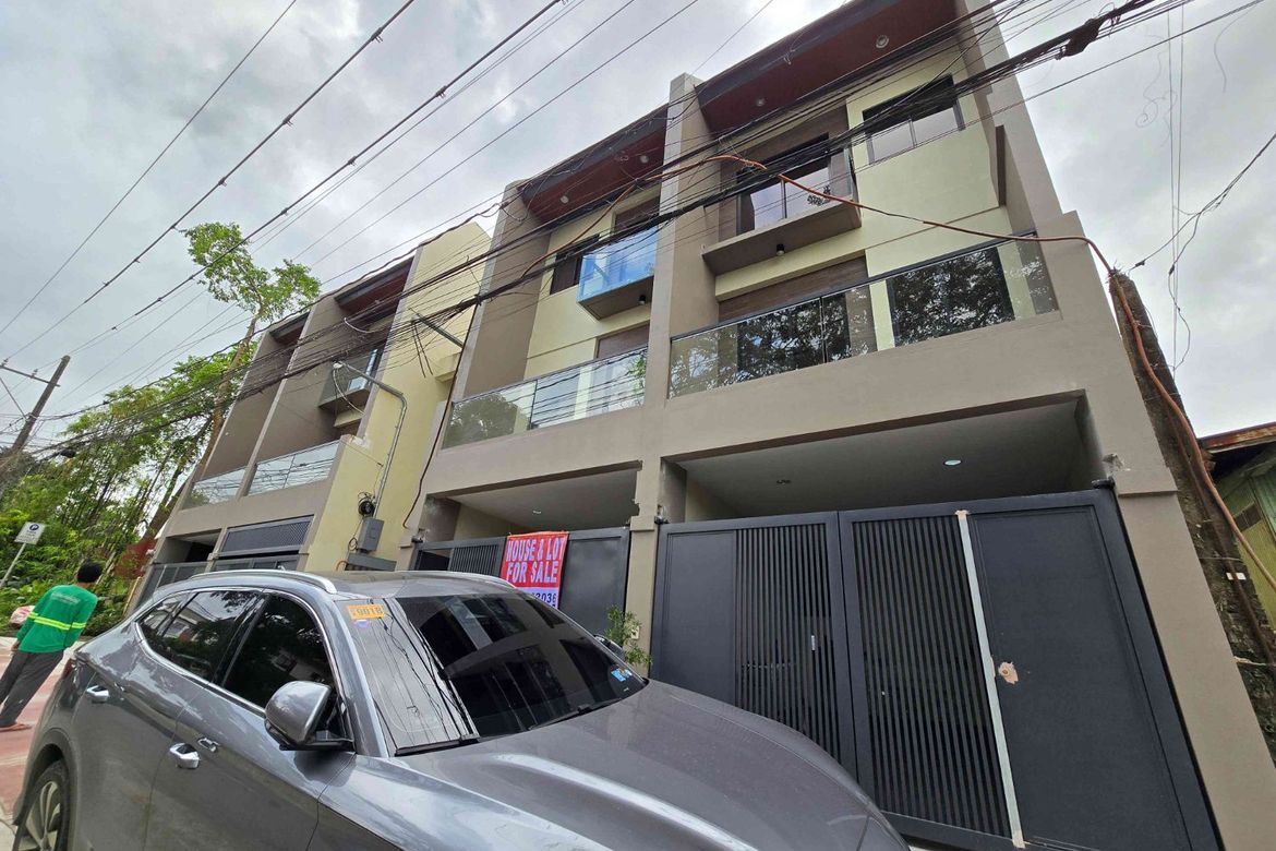 3 Bedroom Townhouse for Sale in Holy Spirit, Quezon City, Metro Manila