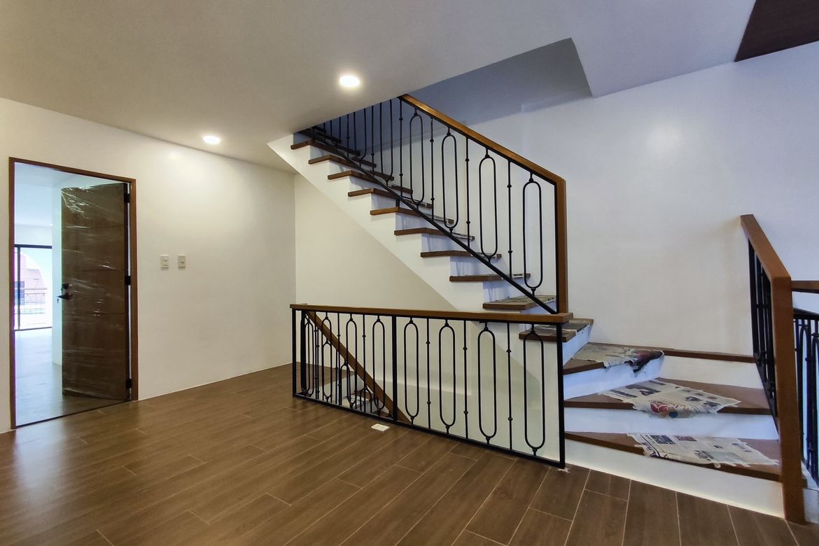 3 Bedroom Townhouse for Sale in Kamuning, Quezon City, Metro Manila near MRT-3 Kamuning – photo 7