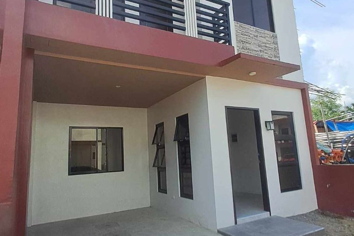 3 Bedroom Townhouse for Sale in Linao, Minglanilla, Cebu