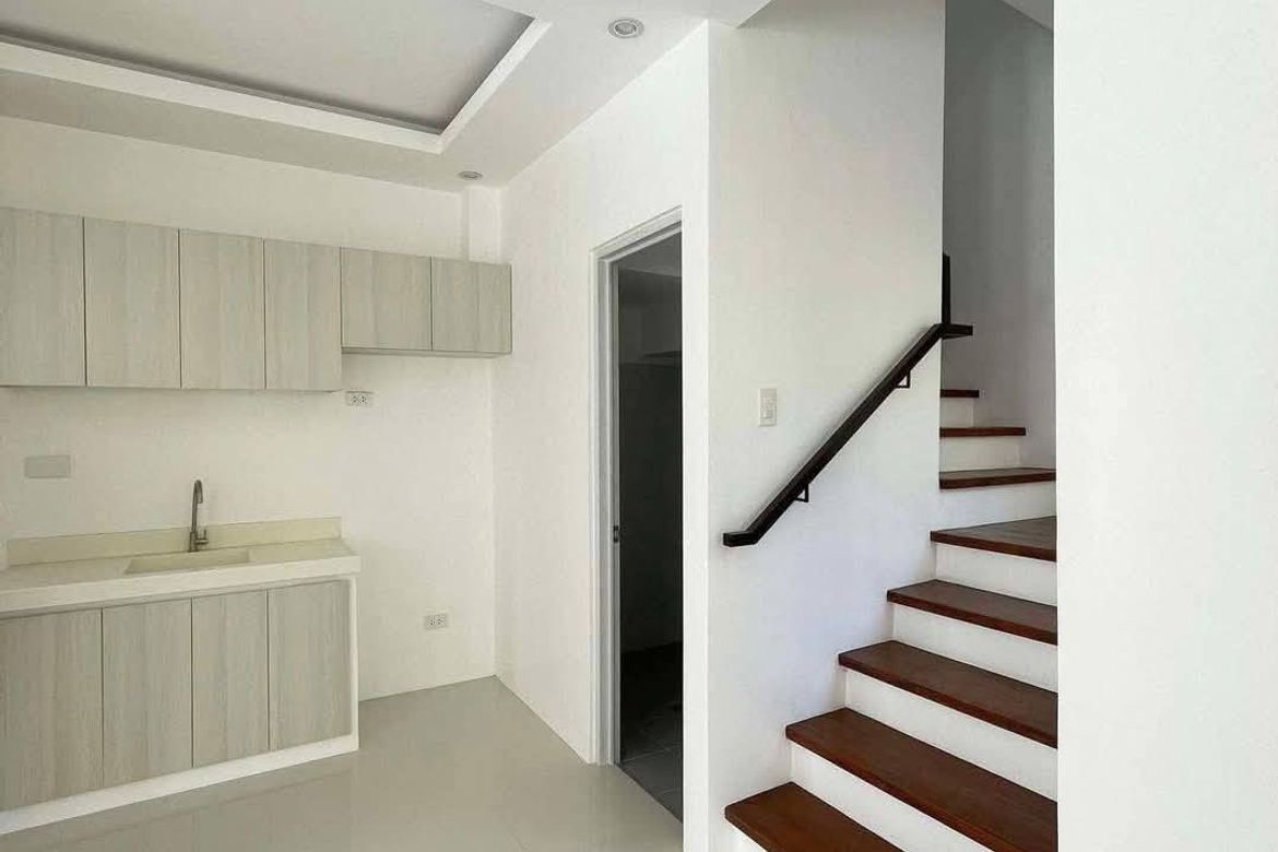 3 Bedroom Townhouse for Sale in Looc, Lapu-Lapu, Cebu – photo 5