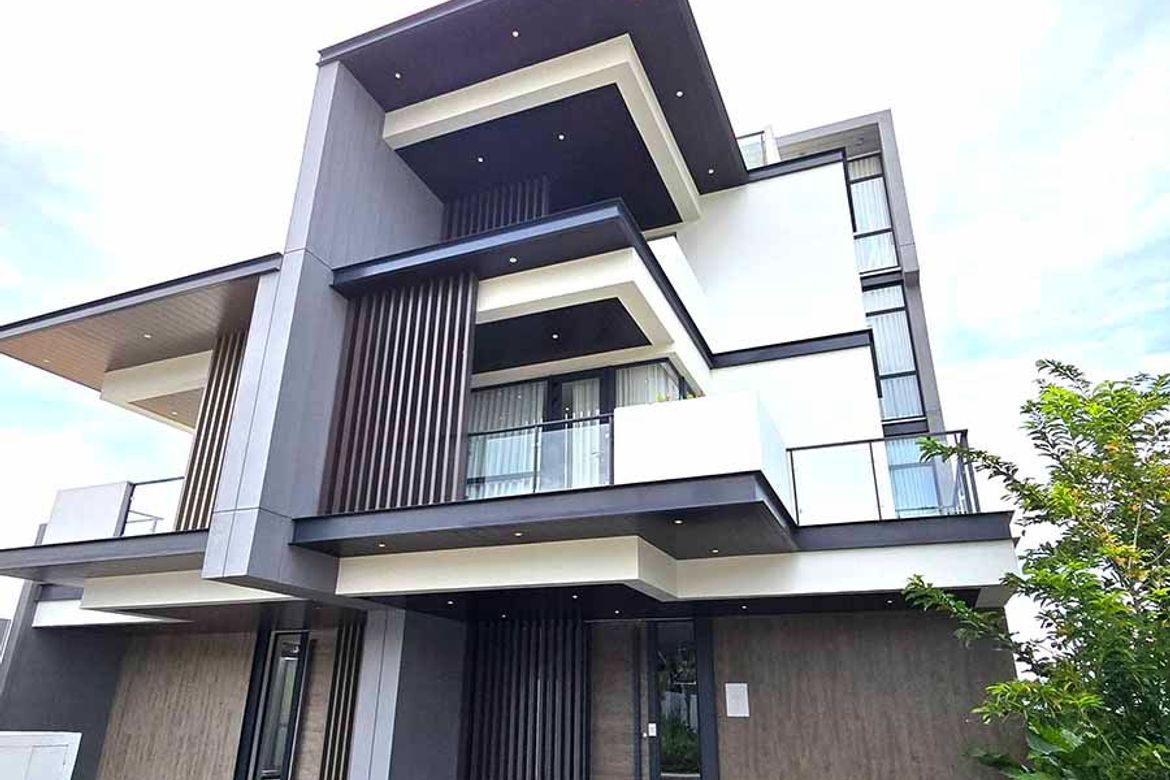 3 Bedroom Townhouse for Sale in Loyola Heights, Quezon City, Metro Manila near LRT-2 Katipunan – photo 2