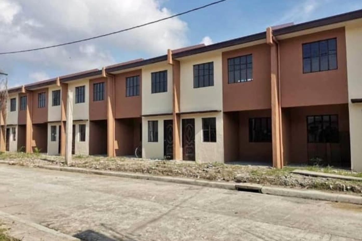 3 Bedroom Townhouse for Sale in Malagasang I-F, Imus, Cavite