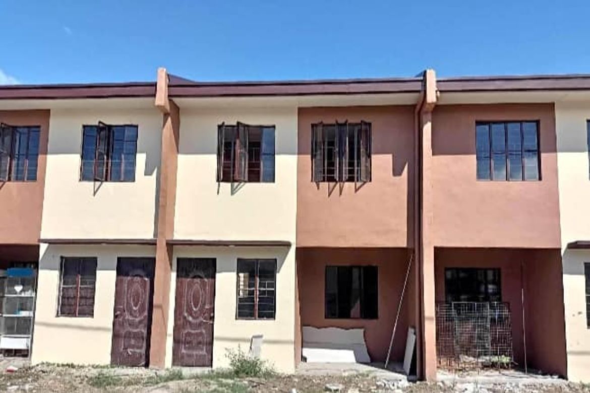 3 Bedroom Townhouse for Sale in Malagasang I-F, Imus, Cavite – photo 2