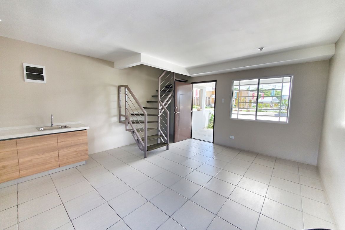 3 Bedroom Townhouse for Sale in Malagasang II-E, Imus, Cavite – photo 4