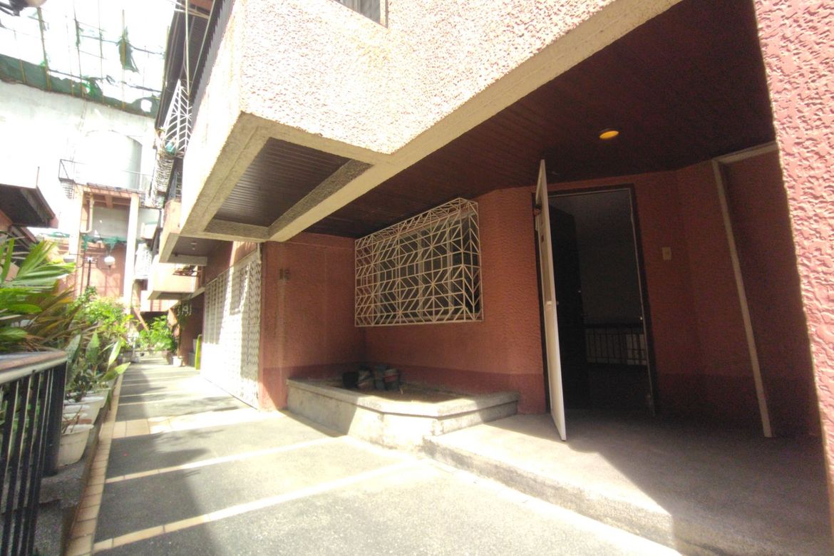3 Bedroom Townhouse for Sale in Malate, Manila, Metro Manila near LRT-1 Pedro Gil – photo 3