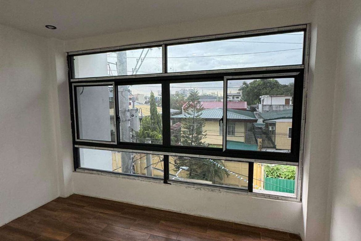 3 Bedroom Townhouse for Sale in Manila, Metro Manila near LRT-2 Pureza – photo 4