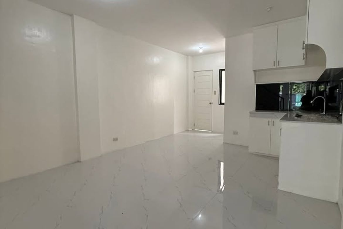3 Bedroom Townhouse for Sale in Manila, Metro Manila near LRT-2 Pureza – photo 5