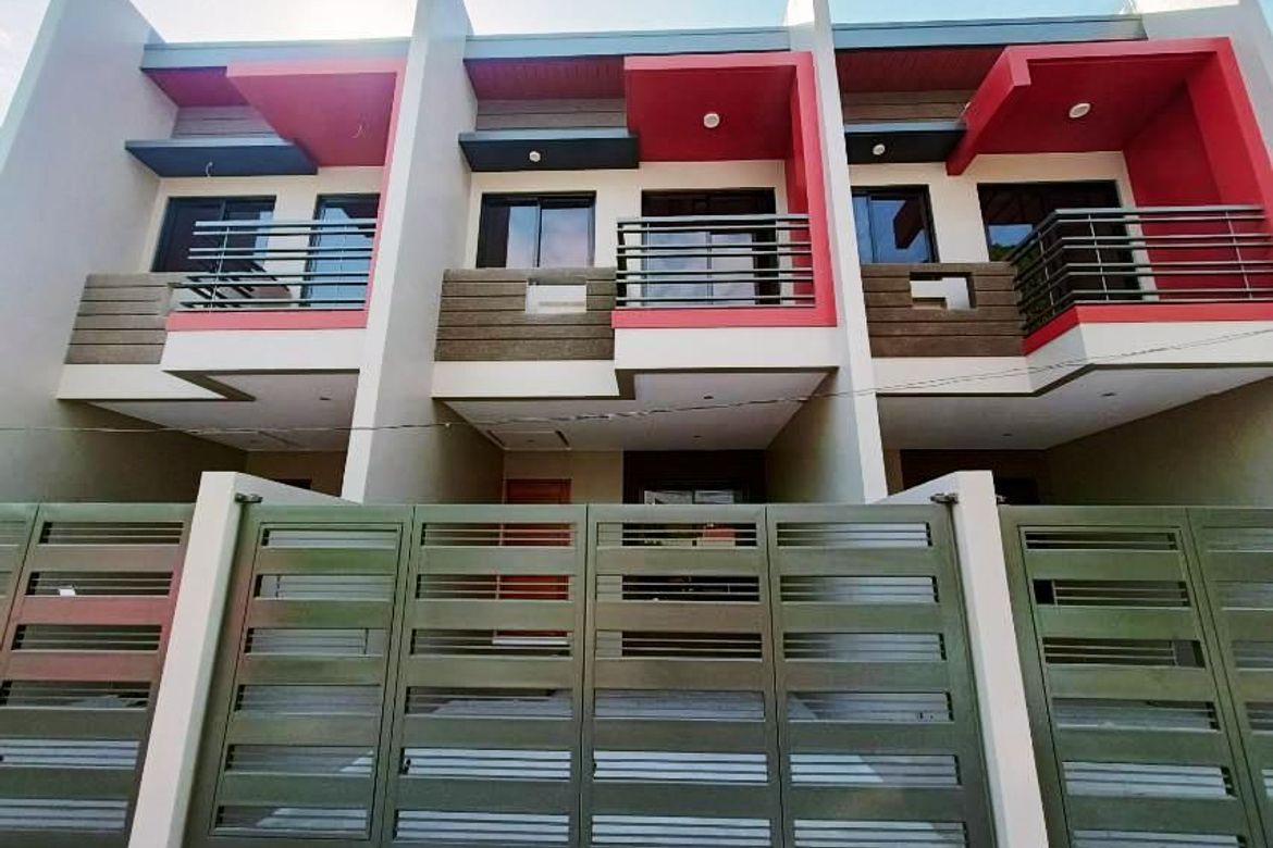 3 Bedroom Townhouse for Sale in Manuyo Uno, Las Piñas, Metro Manila