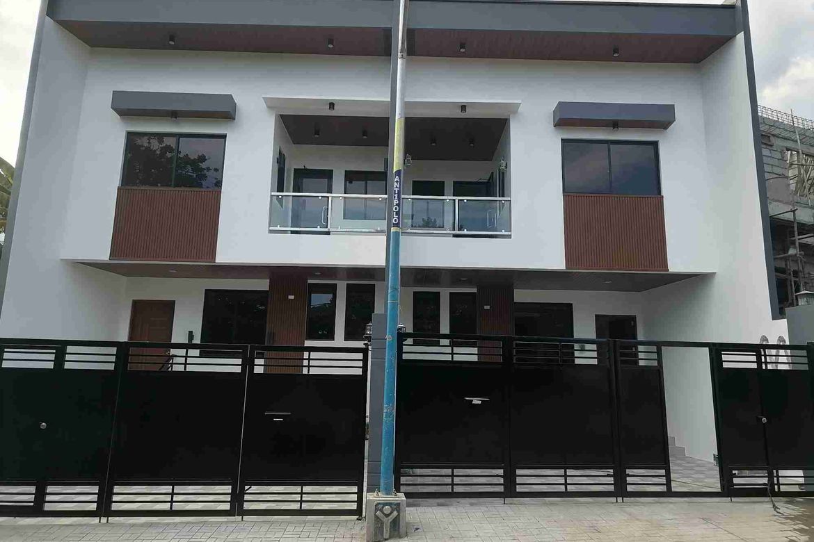 3 Bedroom Townhouse for Sale in Mayamot, Antipolo, Rizal