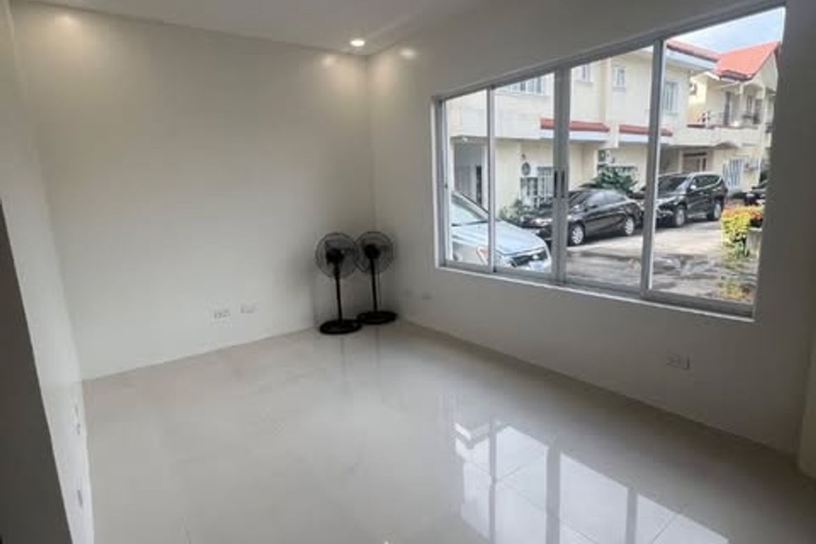 3 Bedroom Townhouse for Sale in Merville, Parañaque, Metro Manila – photo 3