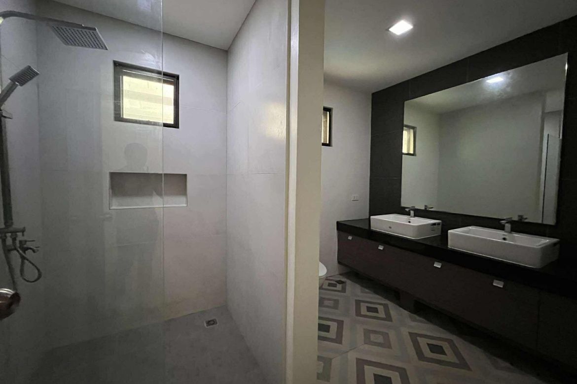 3 Bedroom Townhouse for Sale in Milagrosa, Quezon City, Metro Manila – photo 3
