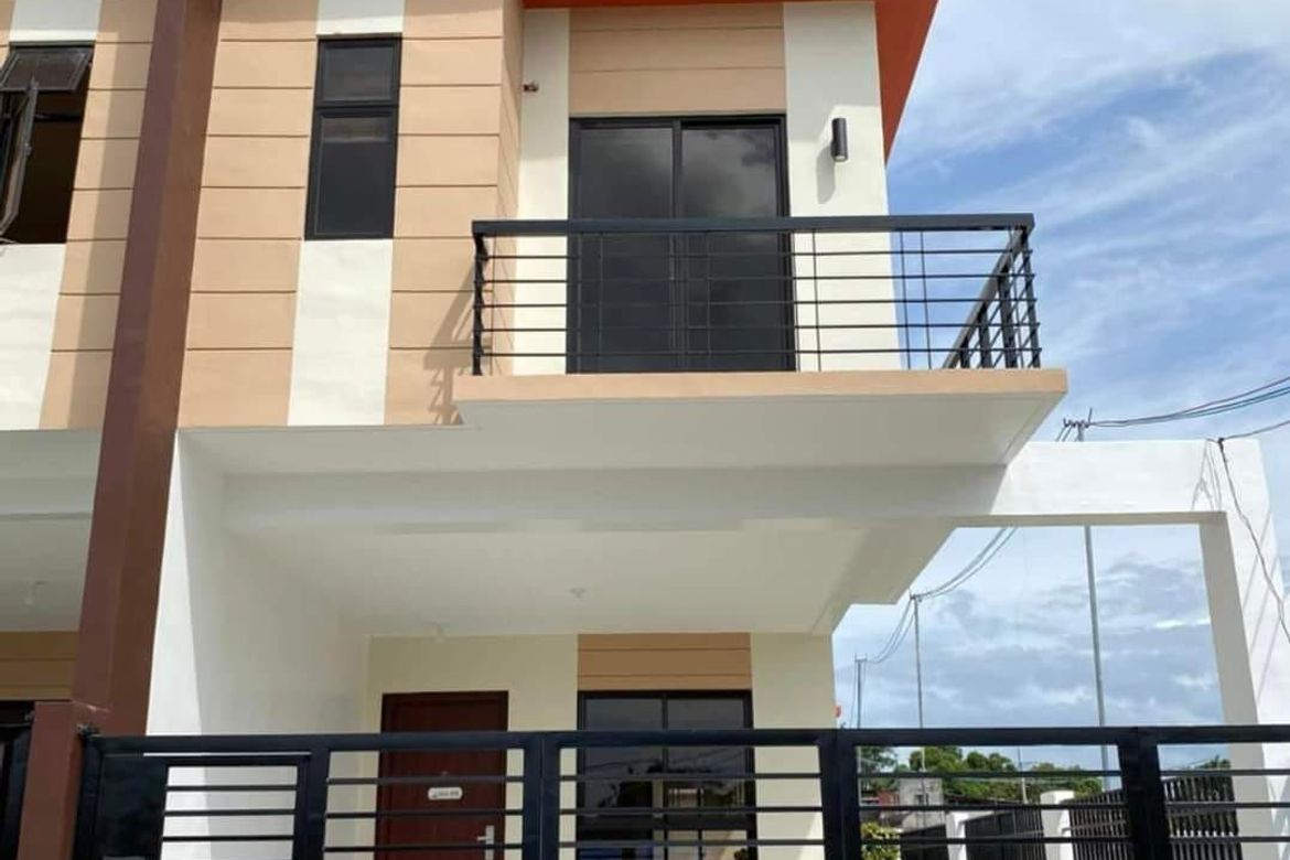 3 Bedroom Townhouse for Sale in Molino VII, Bacoor, Cavite