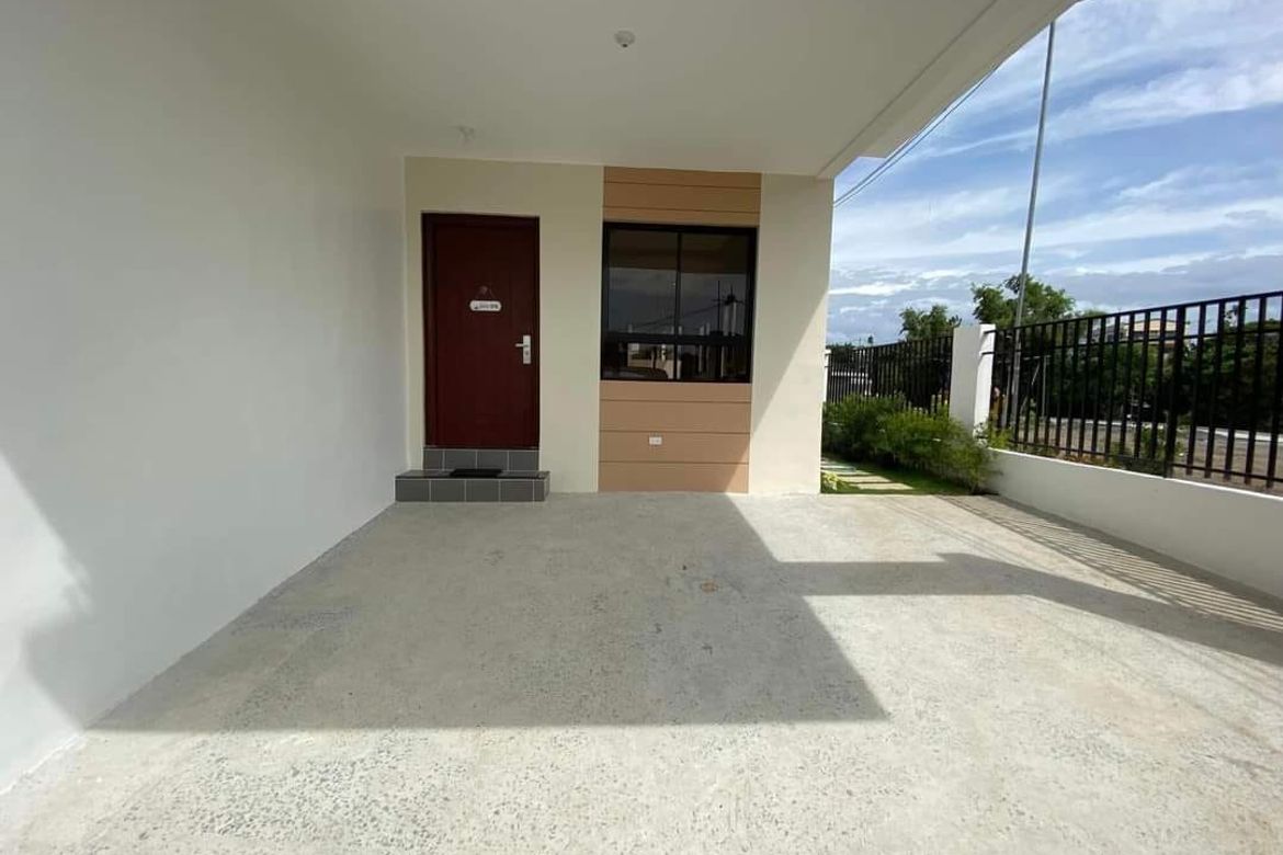 3 Bedroom Townhouse for Sale in Molino VII, Bacoor, Cavite – photo 4