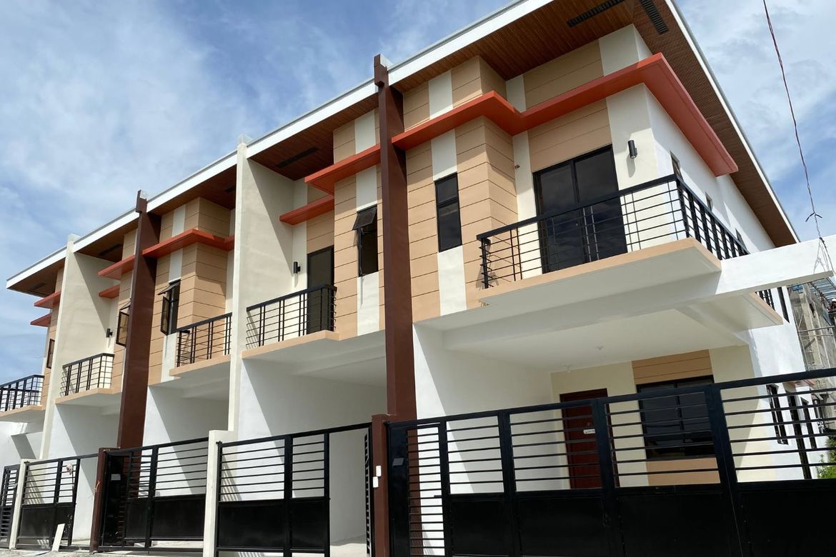 3 Bedroom Townhouse for Sale in Molino VII, Bacoor, Cavite