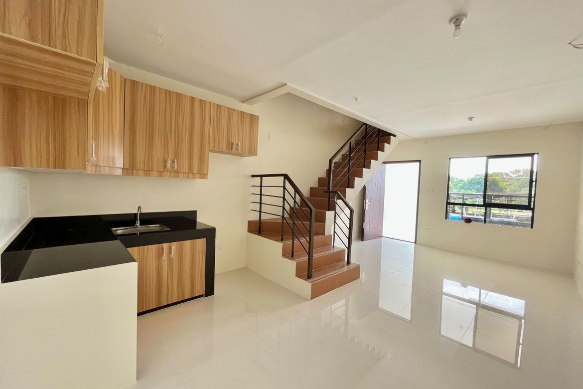 3 Bedroom Townhouse for Sale in Molino VII, Bacoor, Cavite – photo 3
