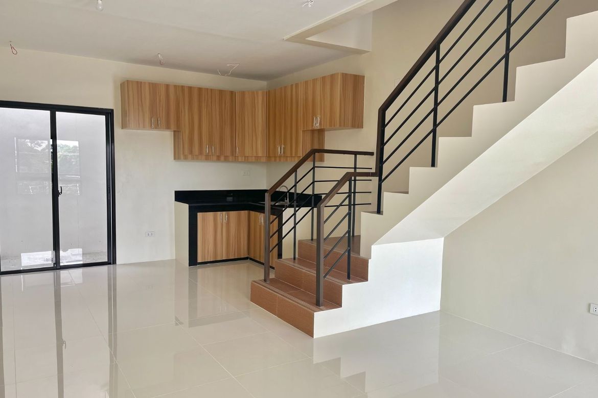 3 Bedroom Townhouse for Sale in Molino VII, Bacoor, Cavite – photo 4