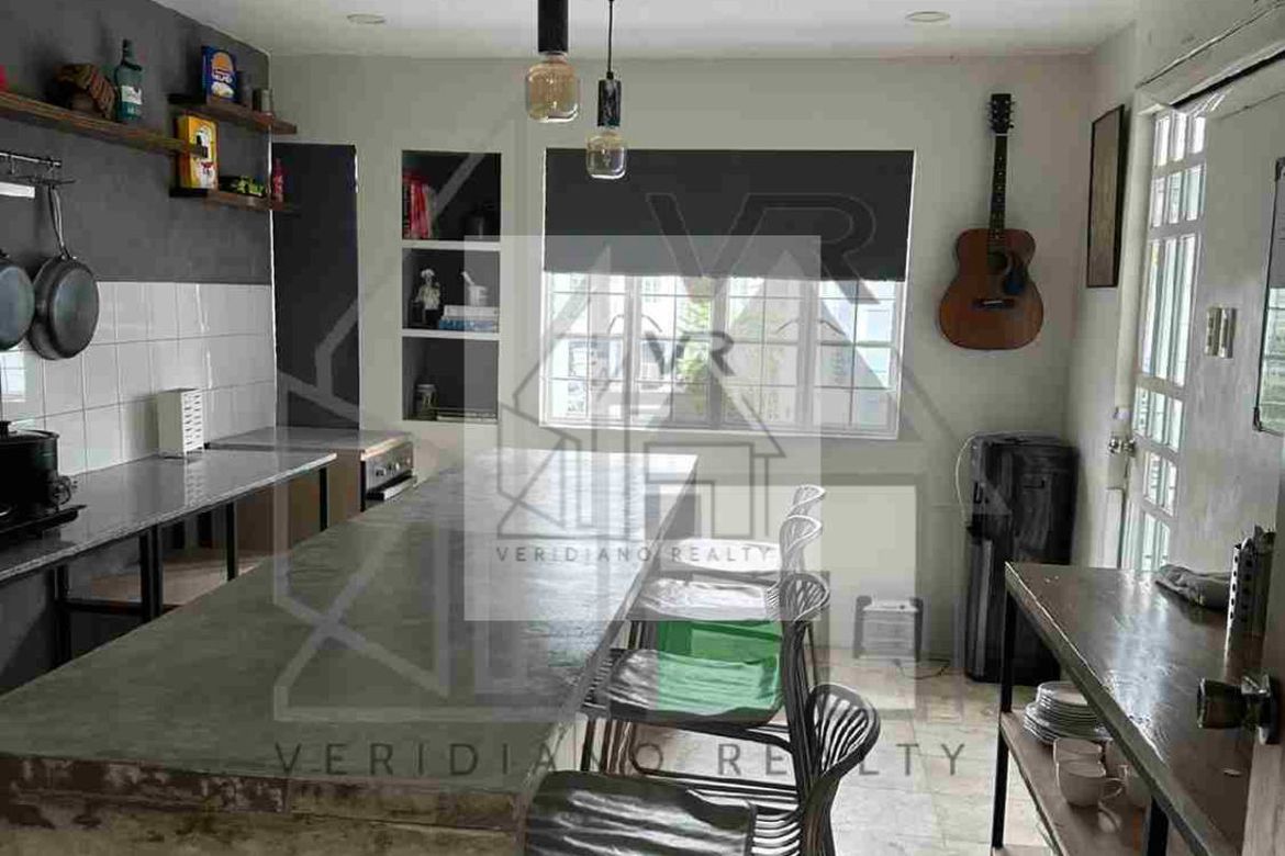 3 Bedroom Townhouse for Sale in Moonwalk, Parañaque, Metro Manila