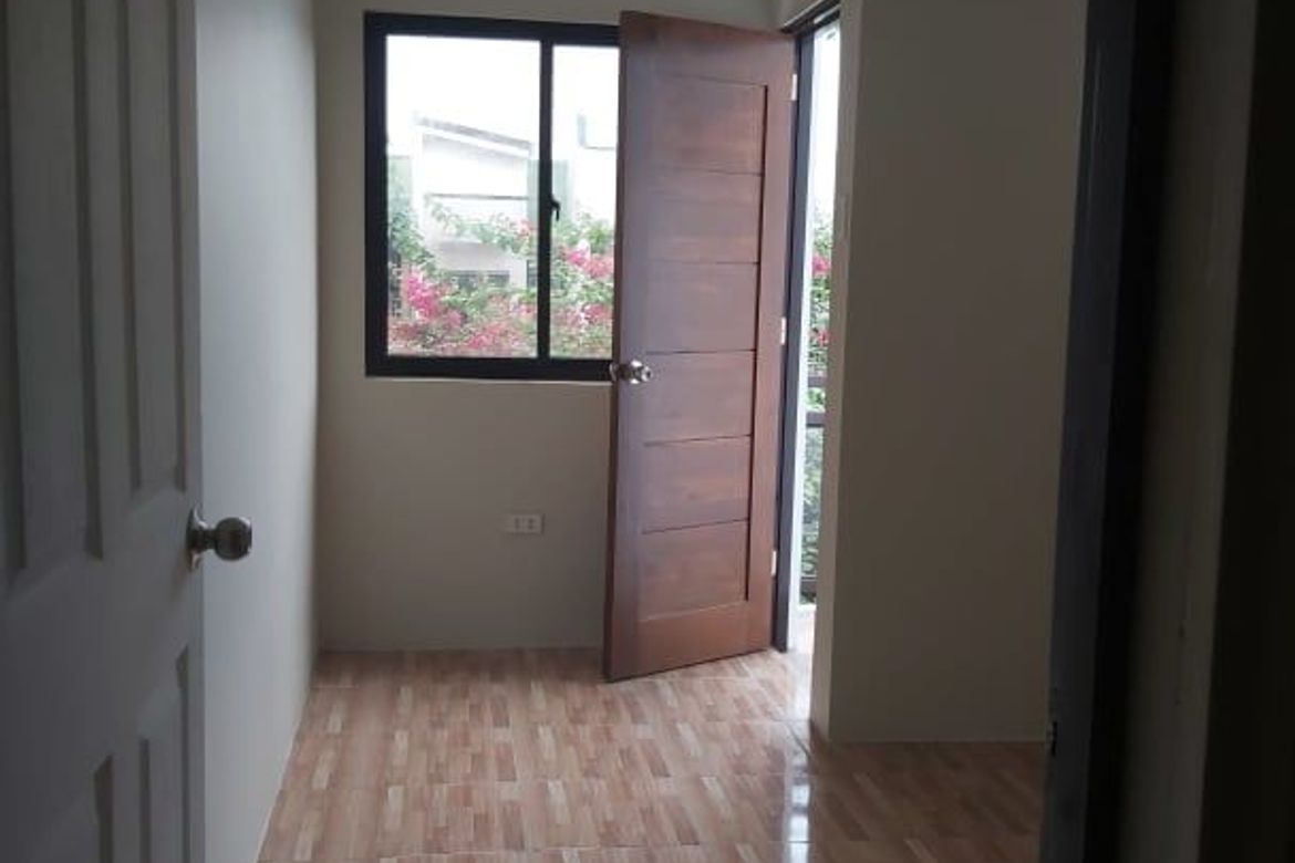 3 Bedroom Townhouse for Sale in Muzon, San Jose del Monte, Bulacan – photo 3