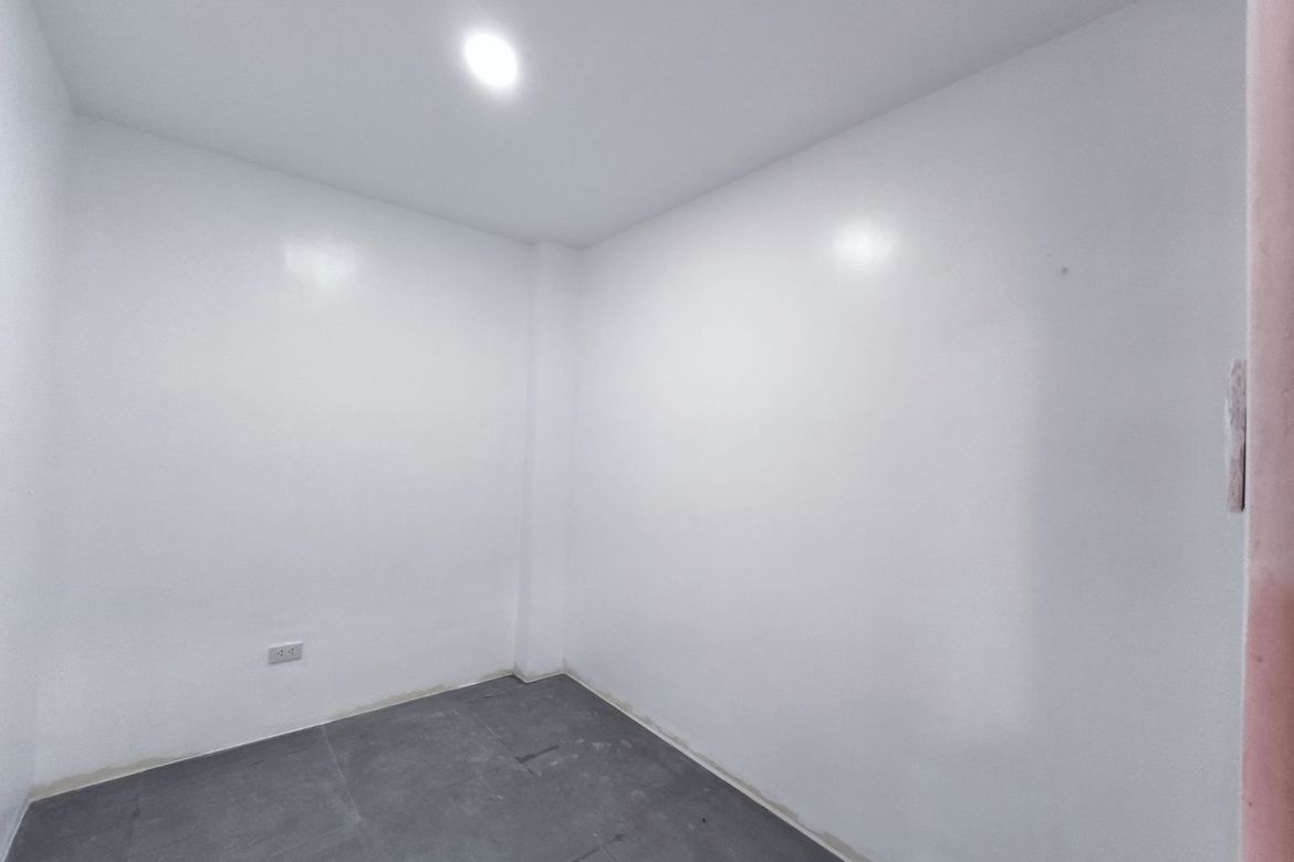 3 Bedroom Townhouse for Sale in Nayong Kanluran, Quezon City, Metro Manila – photo 8
