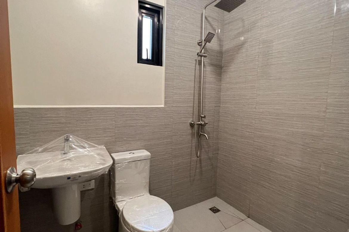 3 Bedroom Townhouse for Sale in Onse, San Juan, Metro Manila – photo 4