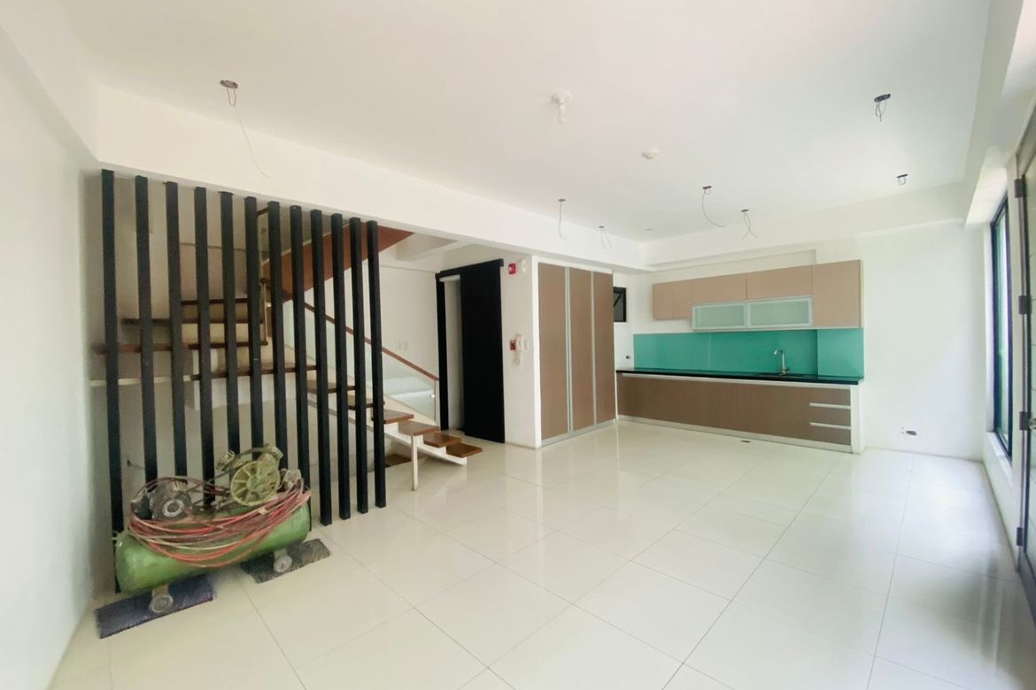 3 Bedroom Townhouse for Sale in Pasadeña, San Juan, Metro Manila near LRT-2 Gilmore – photo 2