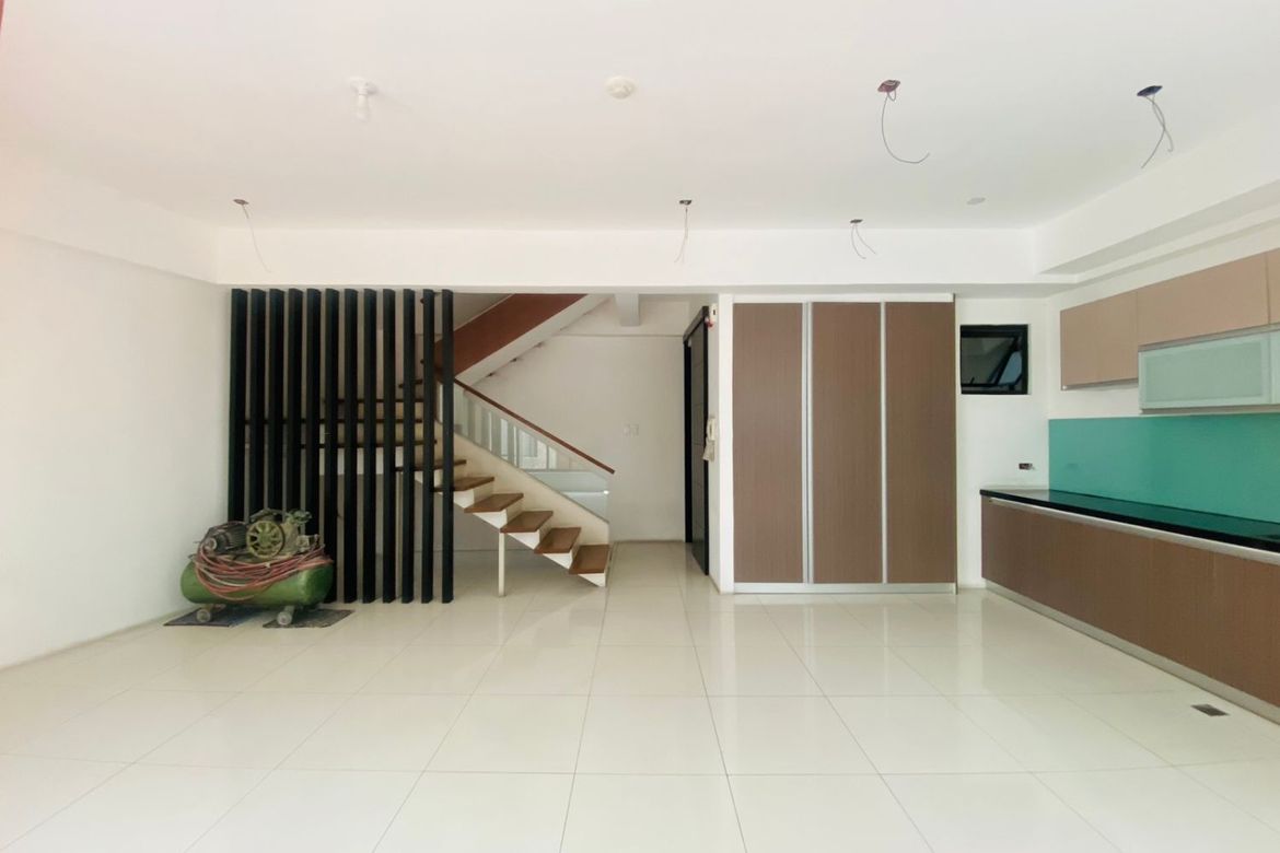 3 Bedroom Townhouse for Sale in Pasadeña, San Juan, Metro Manila near LRT-2 Gilmore – photo 4