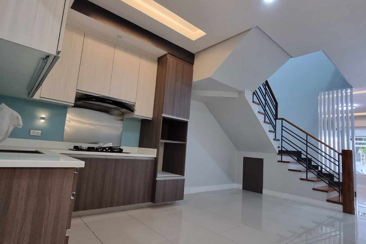 3 Bedroom Townhouse for Sale in Pasong Tamo, Quezon City, Metro Manila – photo 8