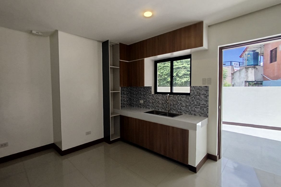 3 Bedroom Townhouse for Sale in Poblacion, Muntinlupa, Metro Manila – photo 2