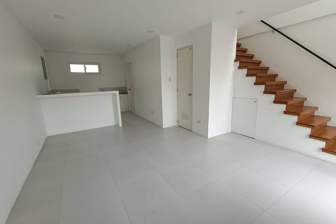 3 Bedroom Townhouse for Sale in Poblacion, Muntinlupa, Metro Manila – photo 3
