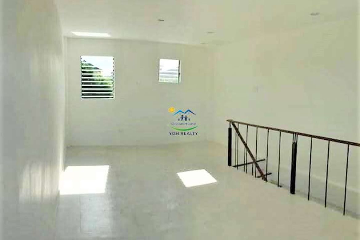 3 Bedroom Townhouse for Sale in Poblacion Ward II, Minglanilla, Cebu – photo 4