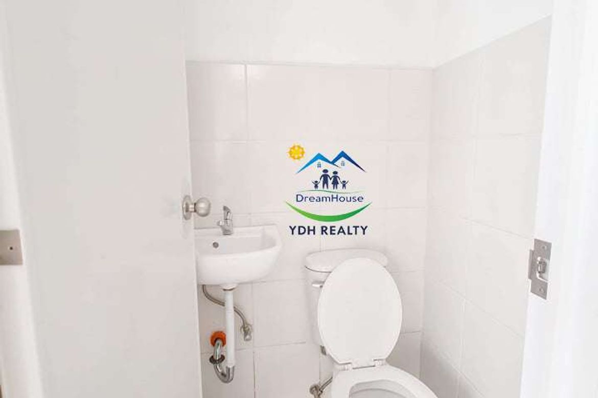 3 Bedroom Townhouse for Sale in Poblacion Ward II, Minglanilla, Cebu – photo 7