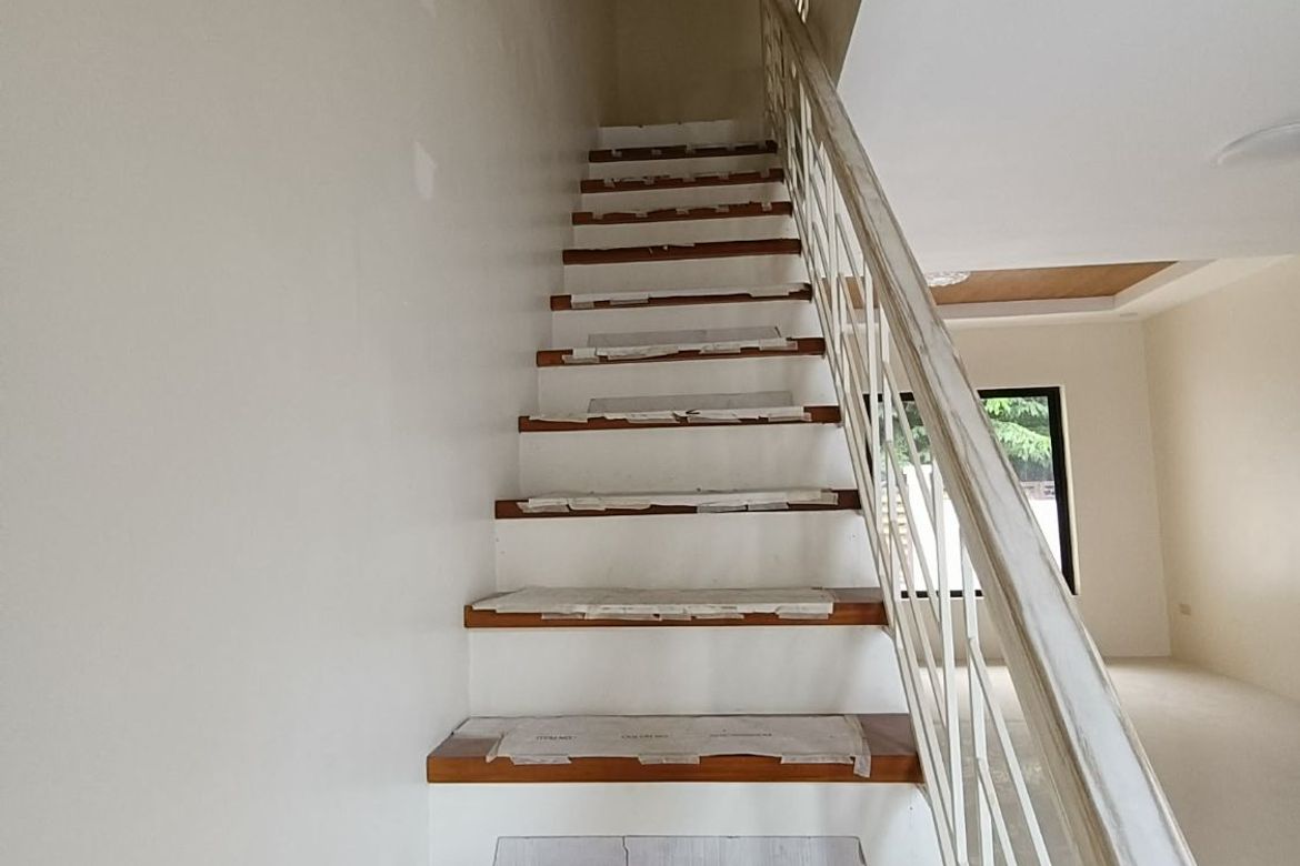 3 Bedroom Townhouse for Sale in Pulang Lupa Dos, Las Piñas, Metro Manila – photo 4