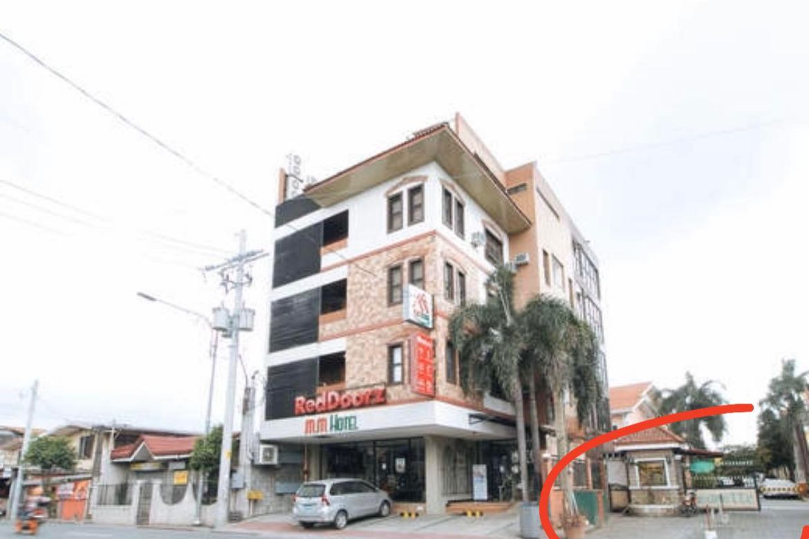 3 Bedroom Townhouse for Sale in Pulang Lupa Uno, Las Piñas, Metro Manila – photo 3
