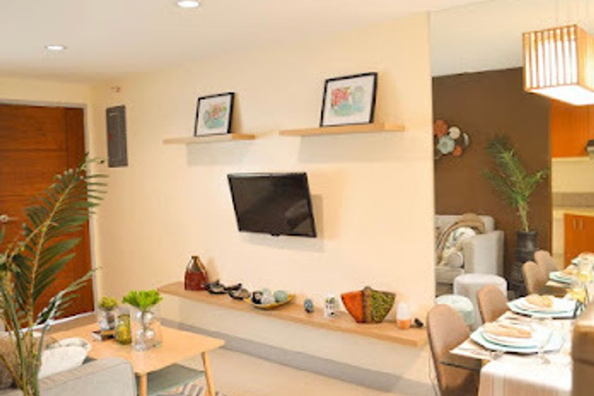 3 Bedroom Townhouse for Sale in Pulang Lupa Uno, Las Piñas, Metro Manila