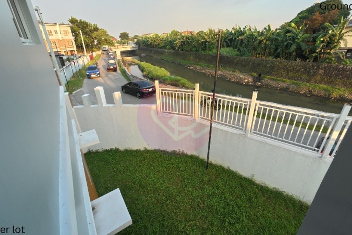 3 Bedroom Townhouse for Sale in Pulang Lupa Uno, Las Piñas, Metro Manila – photo 3